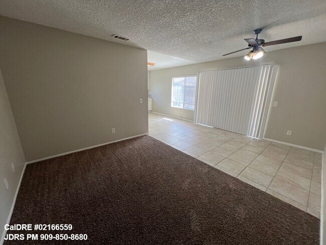 Building Photo - Riverside 4 Bedroom Home