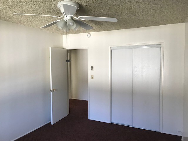Foto del edificio - 915 Mount Olive Dr