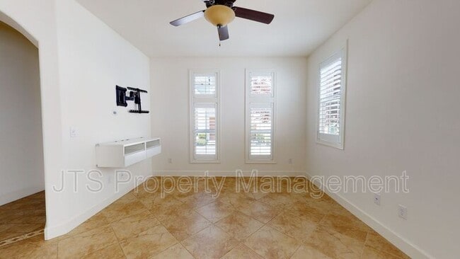 Building Photo - 1349 Piper Pl