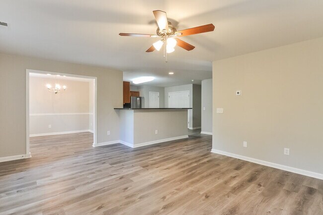 Foto del edificio - 1303 Cricket Ridge Dr
