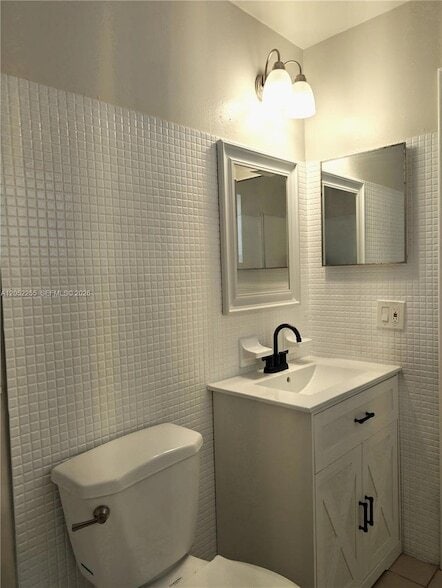 Foto del edificio - 888 SW 62nd Ave