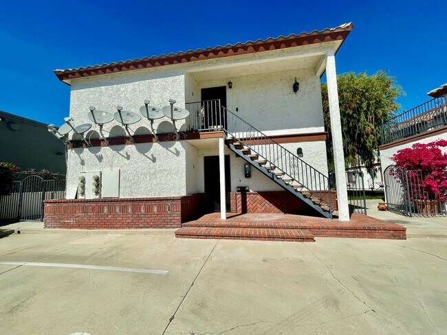 Building Photo - Charming 2-bedroom, 1-bathroom located in Glendora