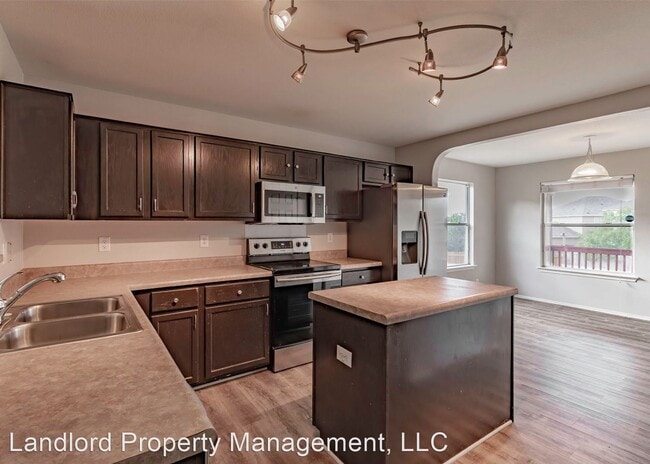 Building Photo - 4 br, 3 bath House - 3902 Nuttall Oak Drive