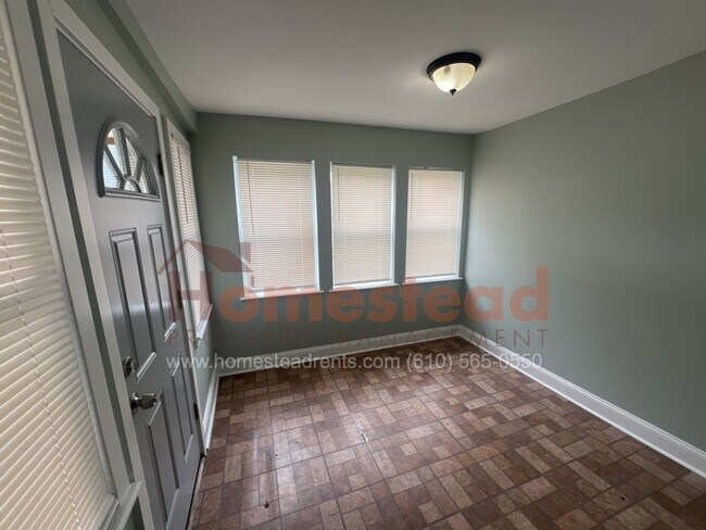 Building Photo - 2 BEDROOM HOME IN UPPER DARBY!