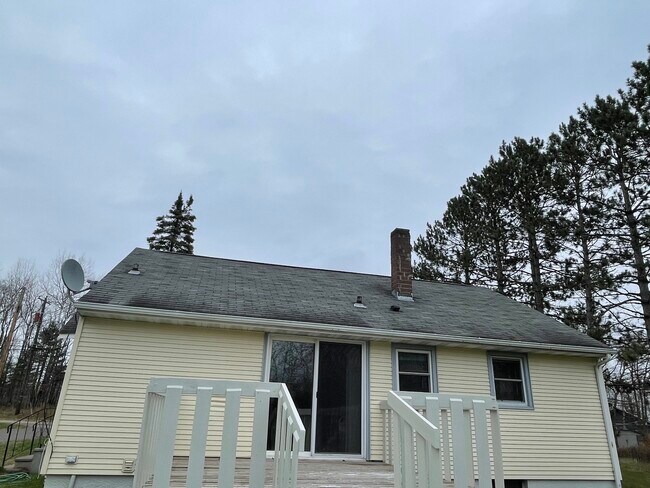 Building Photo - 3965 Stebner Rd