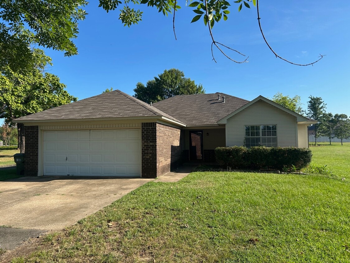 Foto principal - 2608 College Ave
