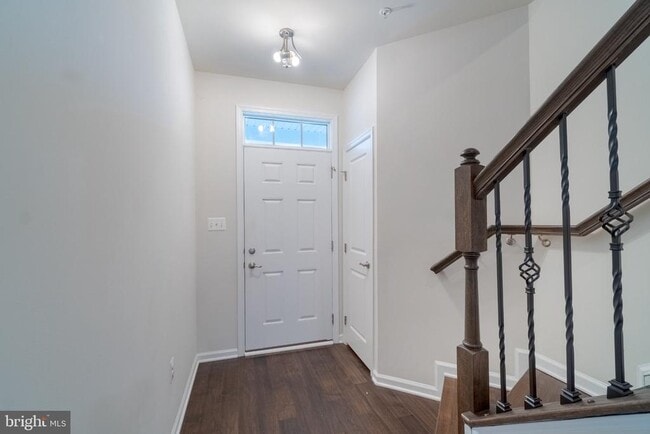 Building Photo - 6573 Autumn Olive Dr