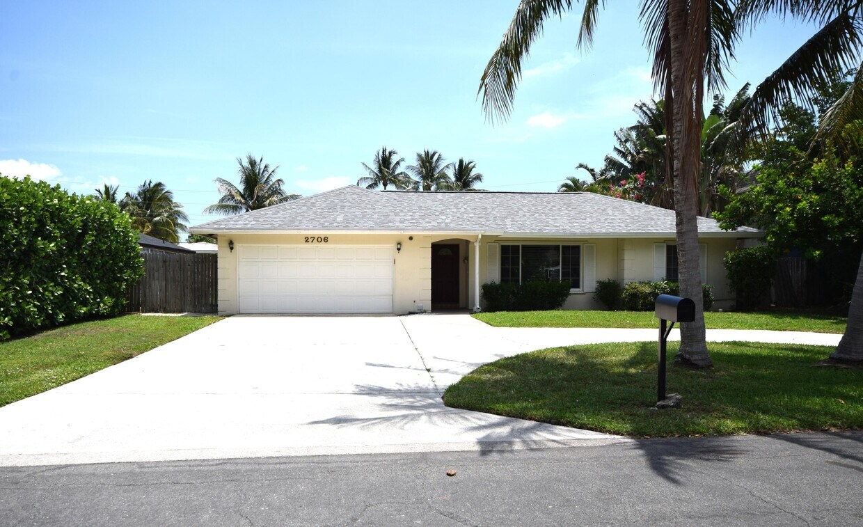 Primary Photo - 2706 SW 8th St