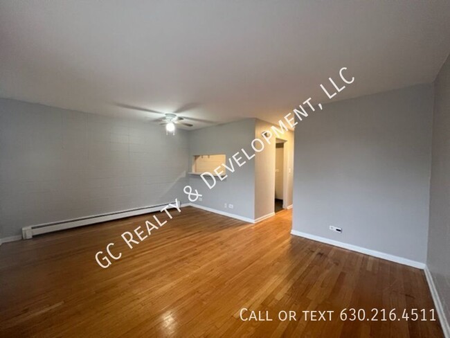 Foto del edificio - ***CRYSTAL LAKE / 1BRM- 1BTH / RESIDENT PA...