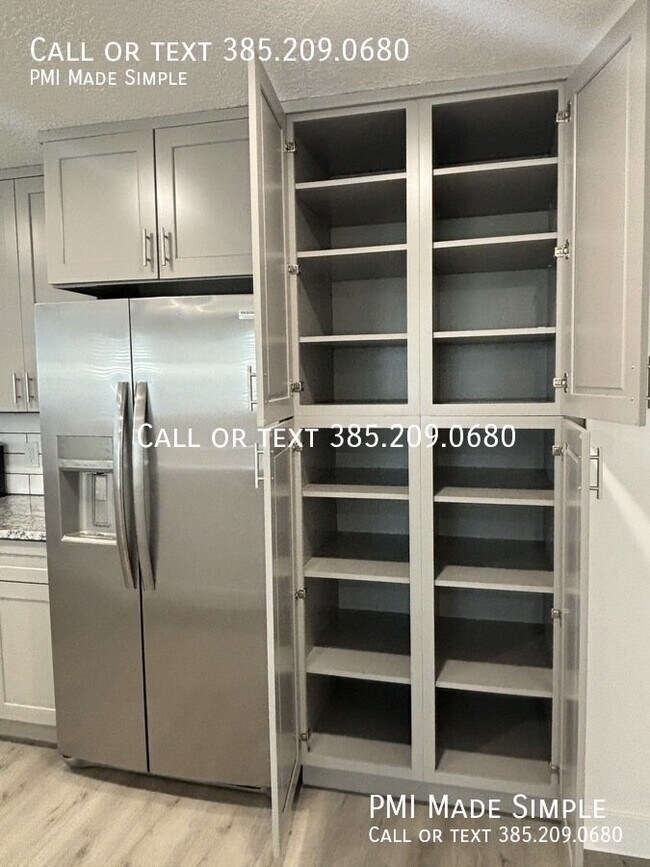 Foto del edificio - 258 1200 W