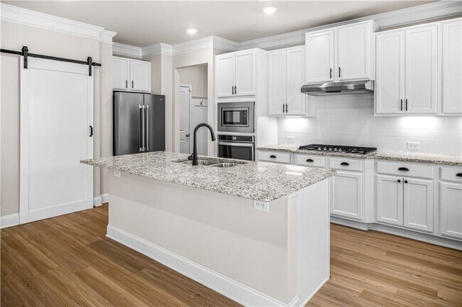 Foto del edificio - 18 Dorothy Ln