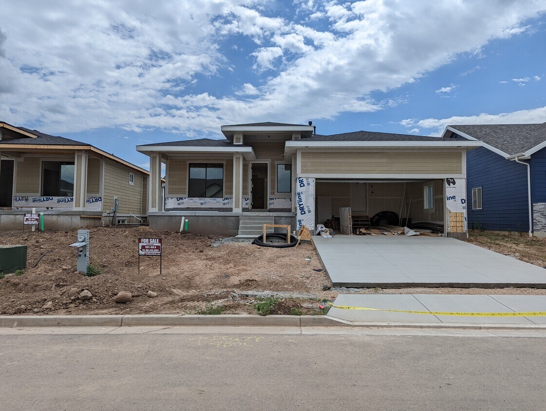 3193 Oxford Loop, UT 84050 House for Rent in UT