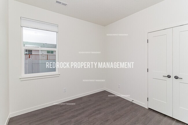 Foto del edificio - 610 S Crescent Ln