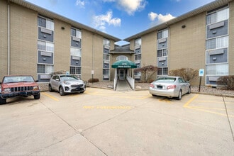 Building Photo - 3305 Sunset Ave