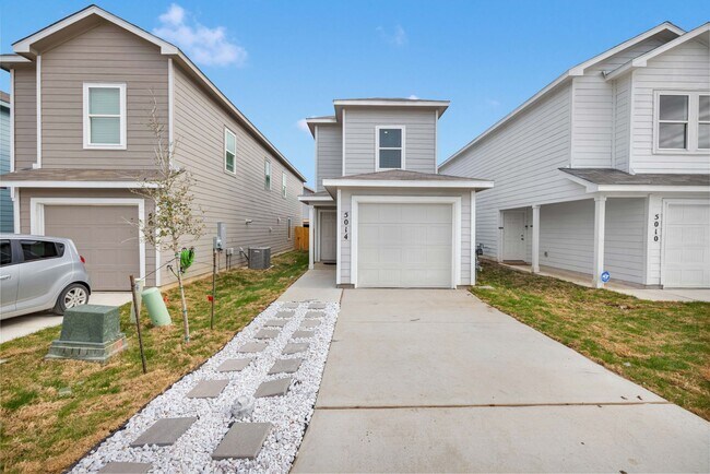 Foto del edificio - 5014 Botanic Trl