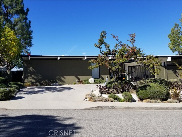 Foto principal - 14623 Deervale Pl