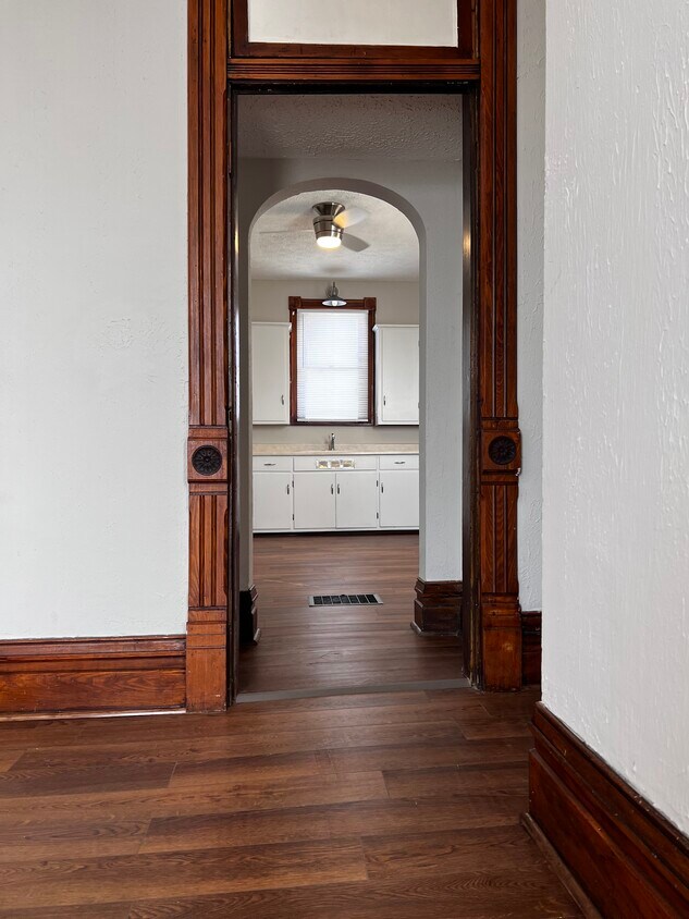 Foto principal - 107 S College Ave
