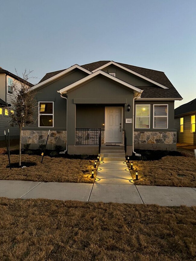 Foto del edificio - Charming 3BR Single Family Home in Hutto