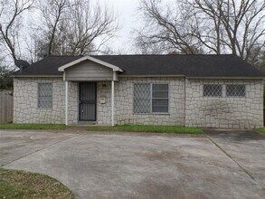 Building Photo - 6114 Belmark St