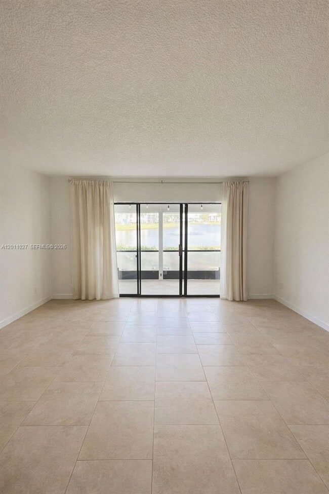 Building Photo - 1110 Green Pine Blvd