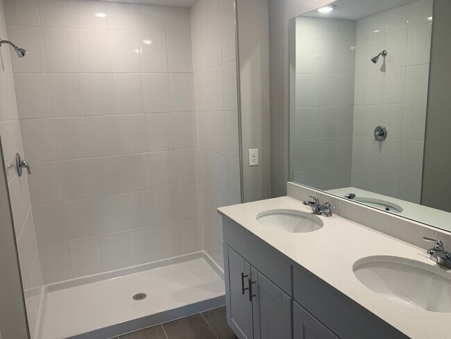Building Photo - 17124 Blowfish Dr