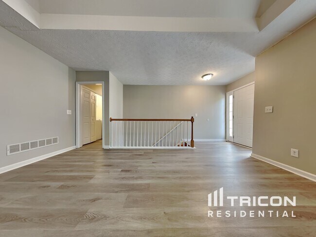 Foto del edificio - 2114 Lindley Ln