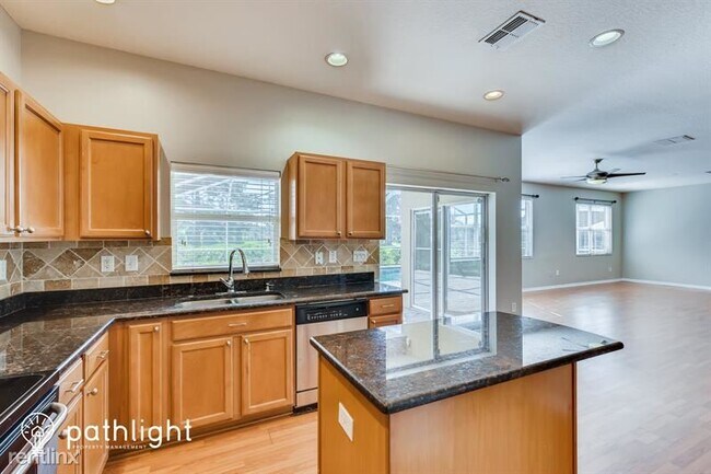 Building Photo - 4 br, 2.5 bath House - 3600 Cresthill Ln UNIT