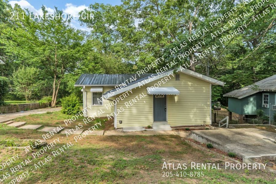 Foto principal - 211 Lakeshore Cir