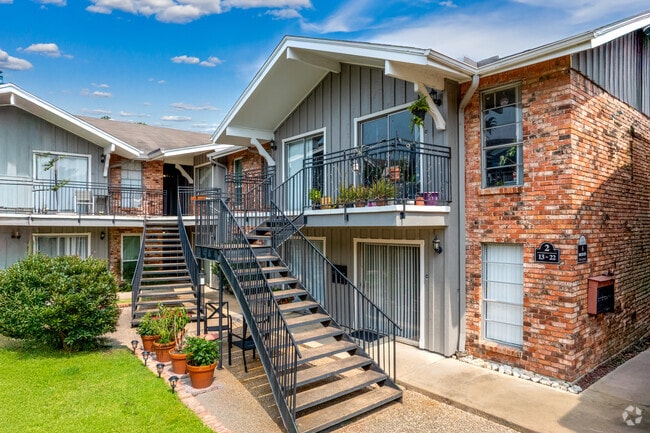 Building Photo - The Westbriar
