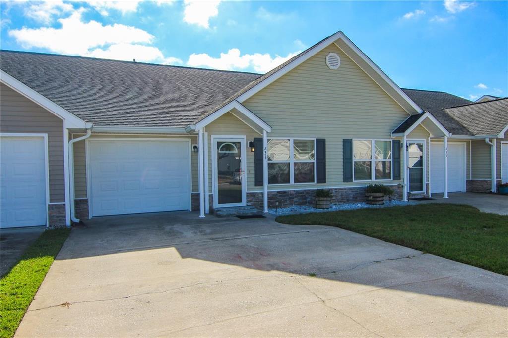 233 Promise Ln, Brunswick, GA 31525 Townhouse for Rent in Brunswick