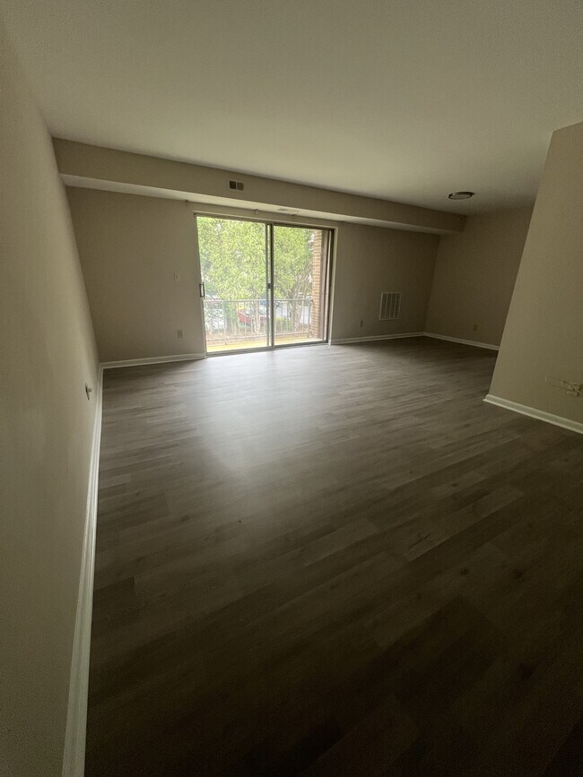 Foto del edificio - 1024 Adams Ave