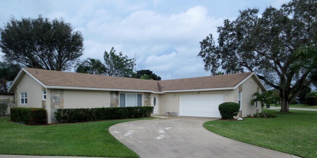 Building Photo - 1283 Anhinga Dr