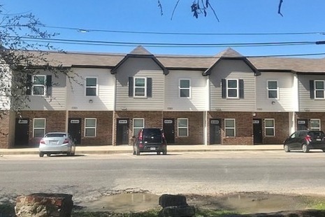 Primary Photo - Riverside Townhomes