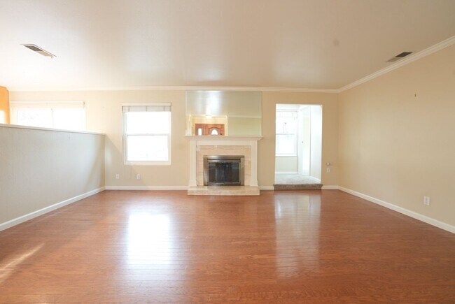 Building Photo - Charming North Napa Home