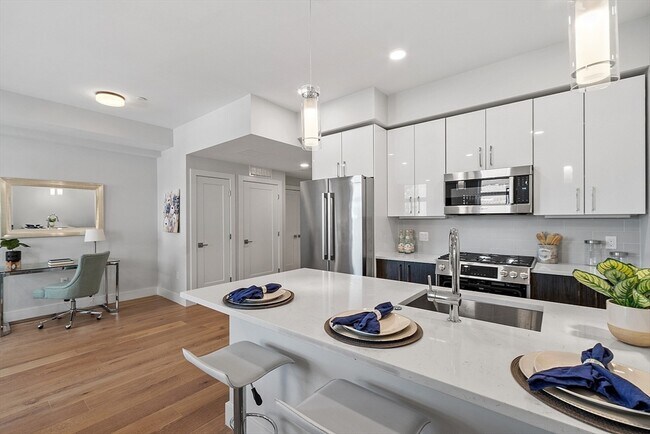 Foto del edificio - 124 Highland Ave