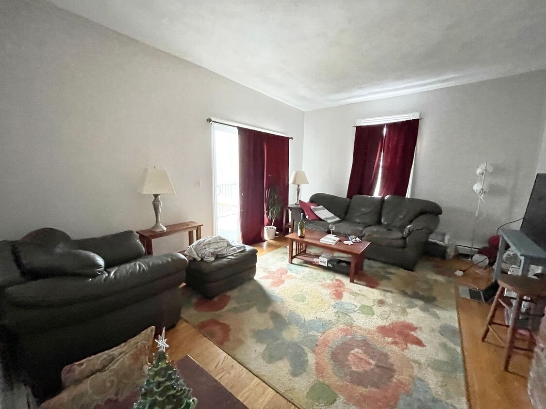 Photo - 19 Bucknam St