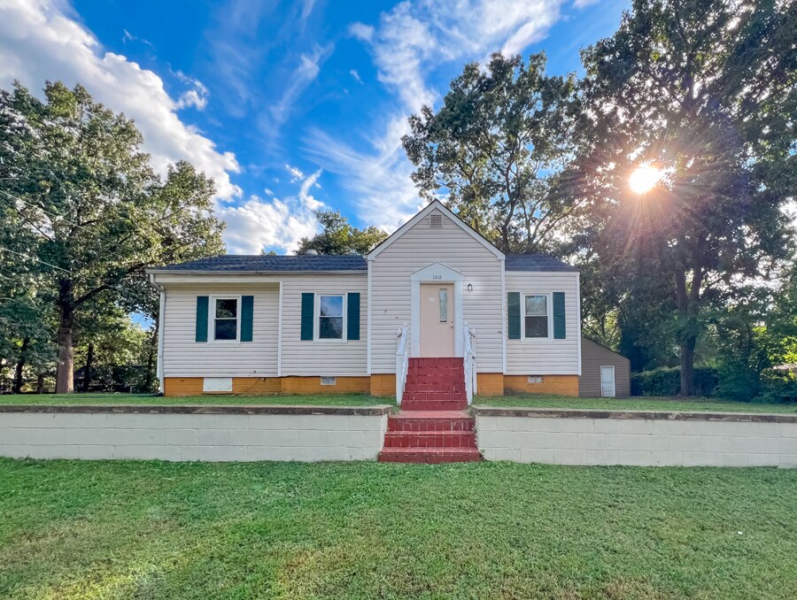 Primary Photo - 1308 Liberty Ave
