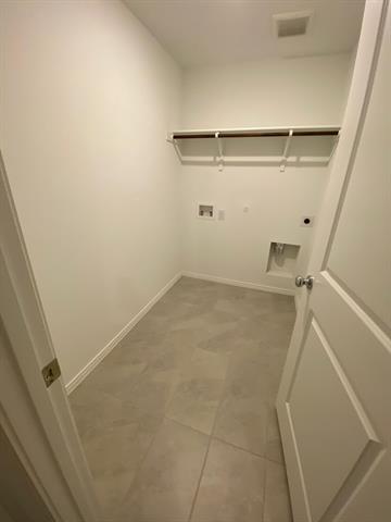 Foto del edificio - 7950 Gus Wilson Dr