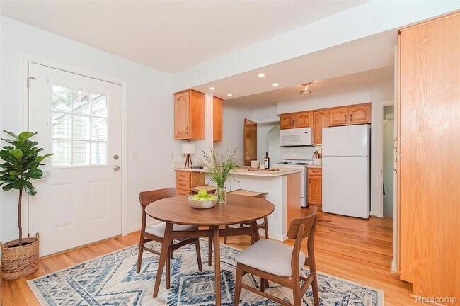 Foto del edificio - 1206 Bauman Ave