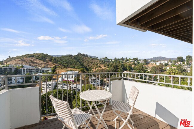 Foto del edificio - 6389 La Punta Dr