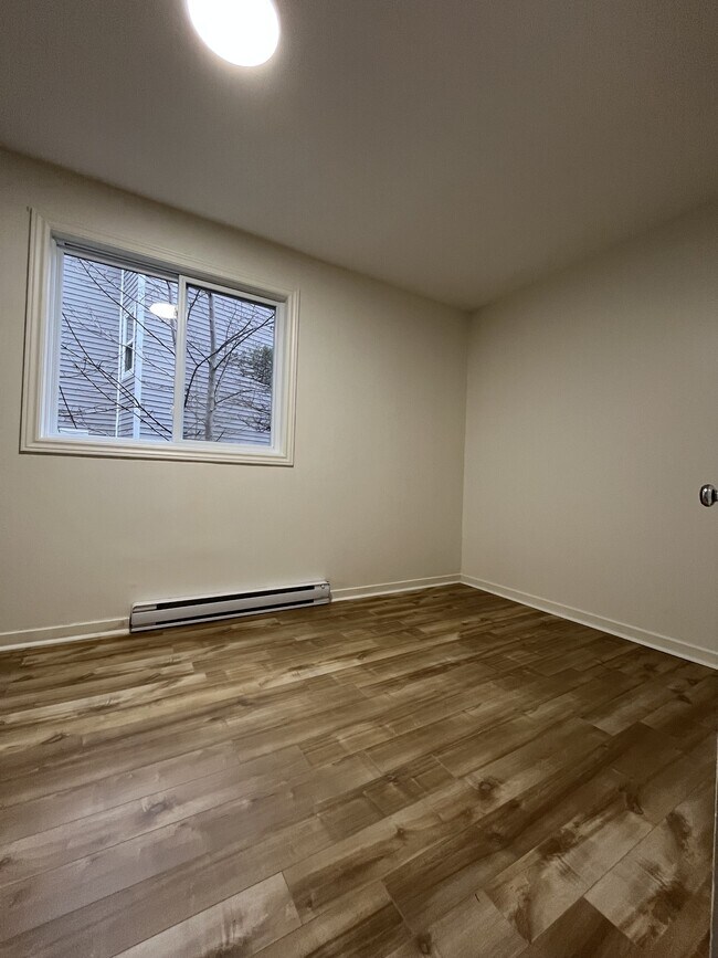 Photo du bâtiment - 7 Bennett Ave