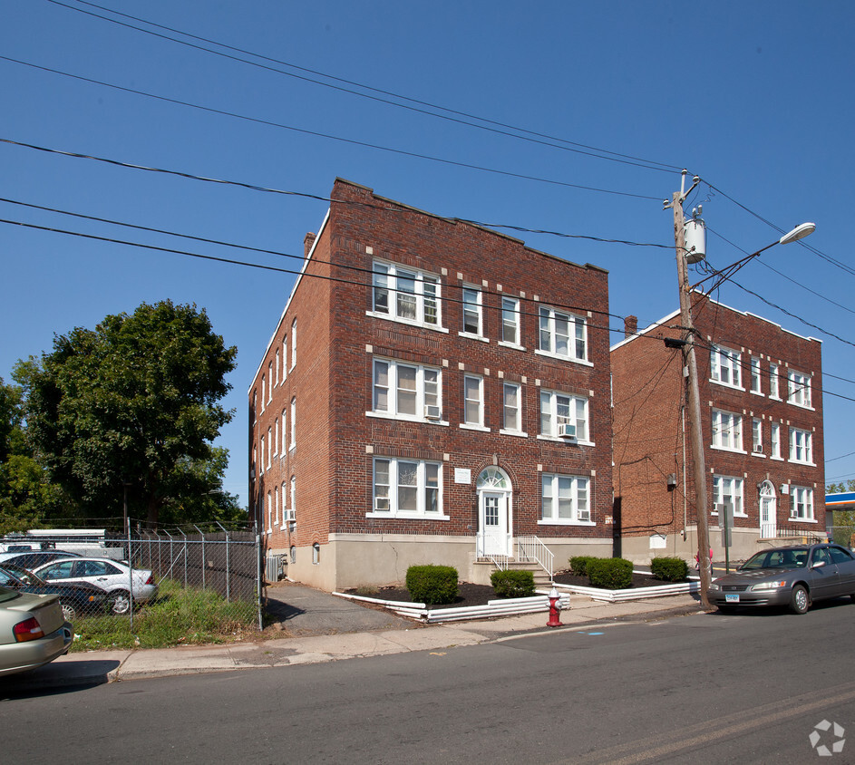 Foto principal - 840 Stanley St