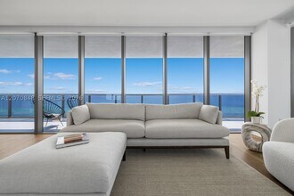 Building Photo - 5875 Collins Ave