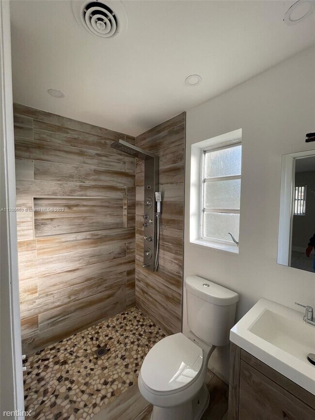 Foto del edificio - 3 br, 2 bath House - 3609 Cleveland St