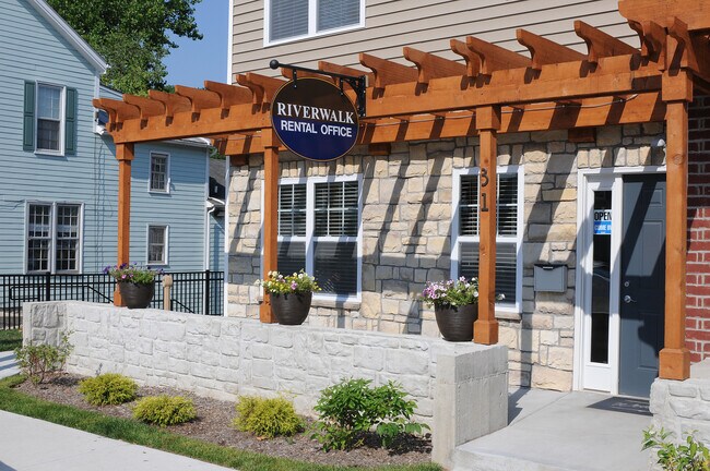 Foto del edificio - Riverwalk Flats Apartments - RWF
