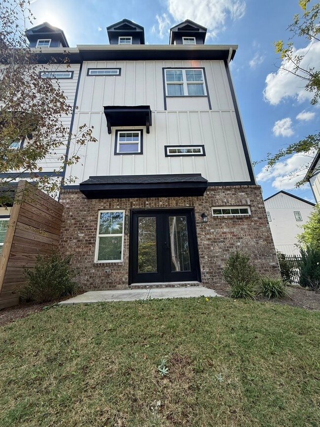 Photo - BRAND NEW TOWNHOMES AVALIABLE NOW