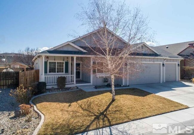 Building Photo - 971 Iris Ln