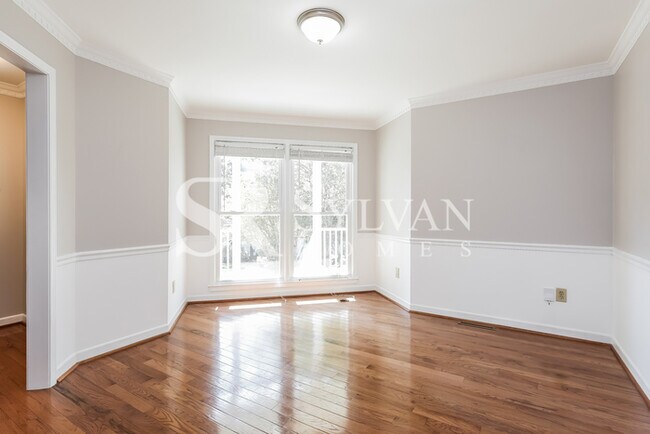 Foto del edificio - Gorgeous 4 bedroom, 3BA home available now!