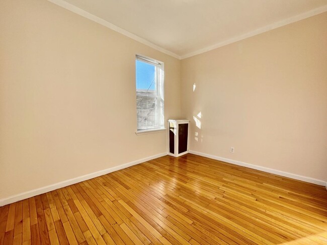 Foto del edificio - 1614 Summit Ave