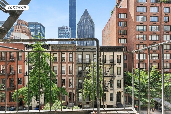 Building Photo - 343 E 51st St